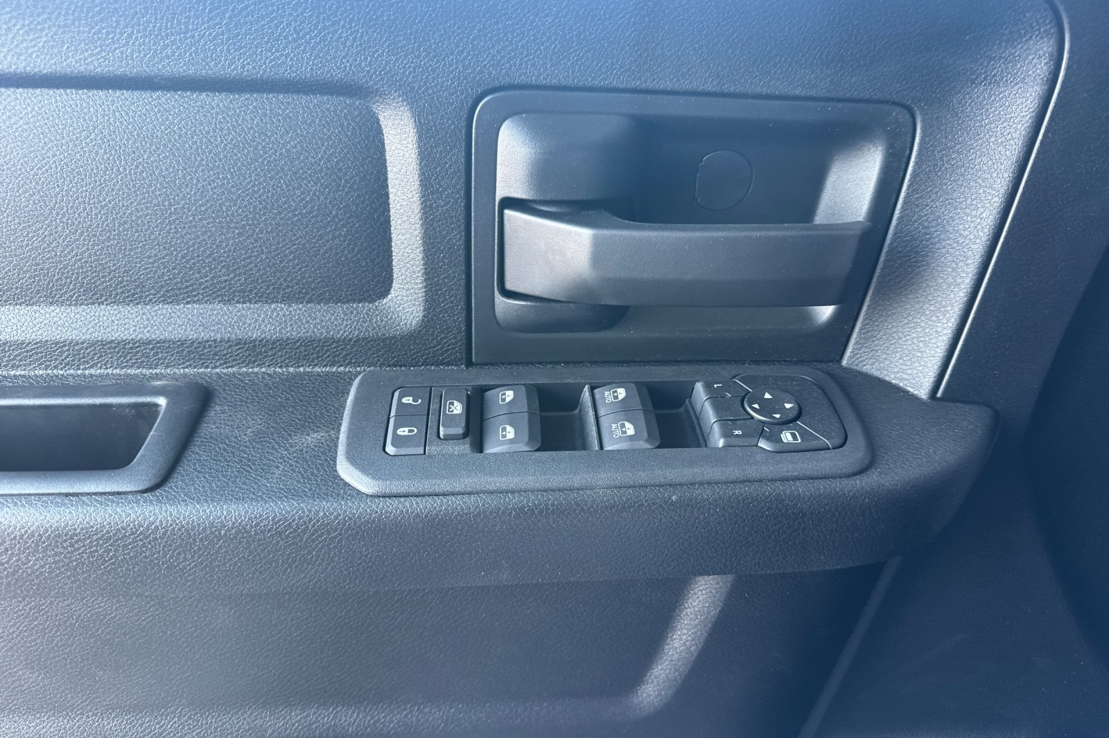 New 2026 RAM 3500 Tradesman AWD/4WD image 10