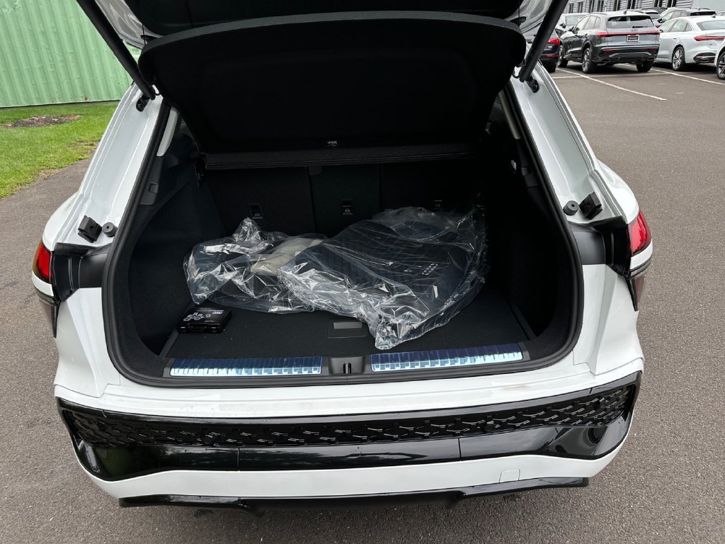 New 2026 Audi Q3 quattro 2.0T AWD/4WD image 16