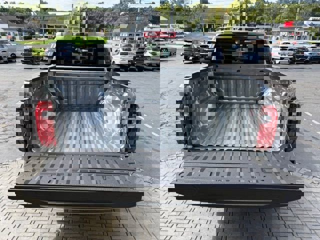 New 2026 GMC Canyon Elevation w/ Convenience Package image 9