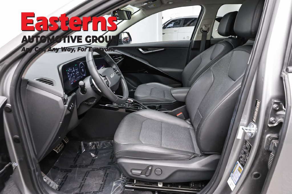 Used 2023 Kia Niro Wave w/ Wave Preserve Package FWD image 15