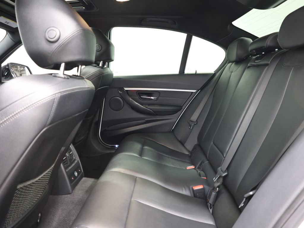 Used 2018 BMW 330i xDrive Sedan w/ Premium Package AWD/4WD image 26