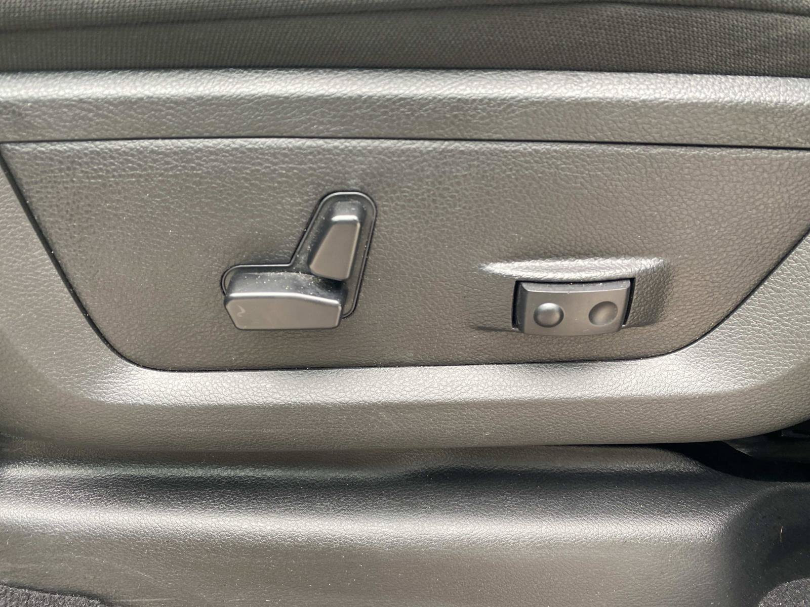 Used 2026 RAM 2500 Big Horn AWD/4WD image 25