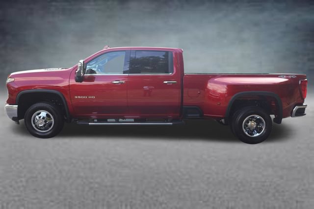 Used 2026 Chevrolet Silverado 3500 LTZ w/ LTZ Convenience Package AWD/4WD image 4