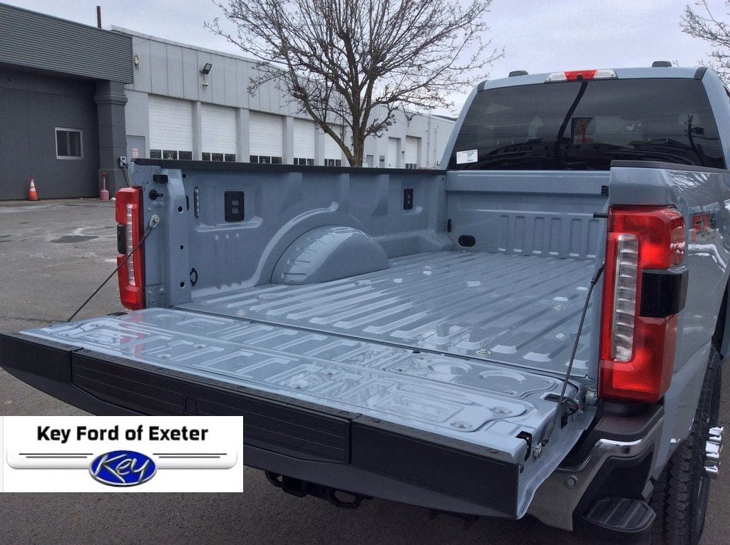 New 2026 Ford F350 Lariat w/ FX4 Off-Road Package image 18