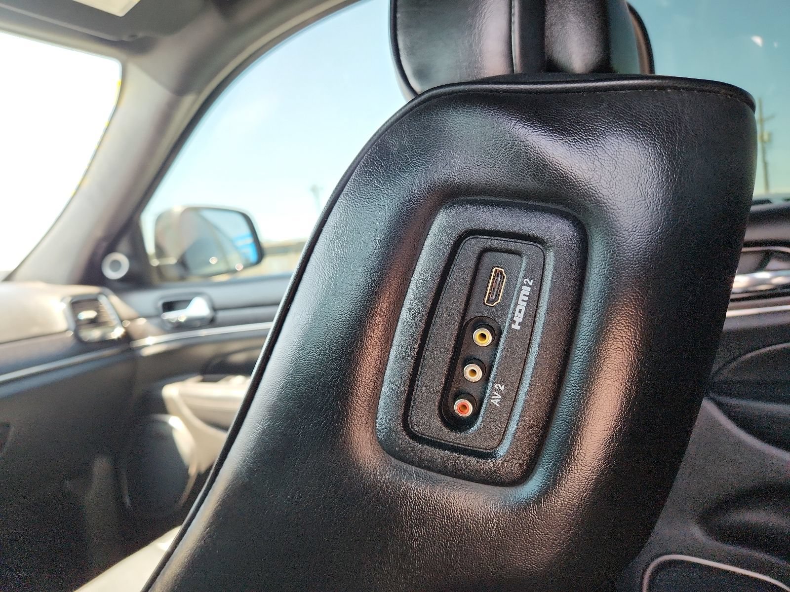 Used 2021 Jeep Grand Cherokee High Altitude AWD/4WD image 11