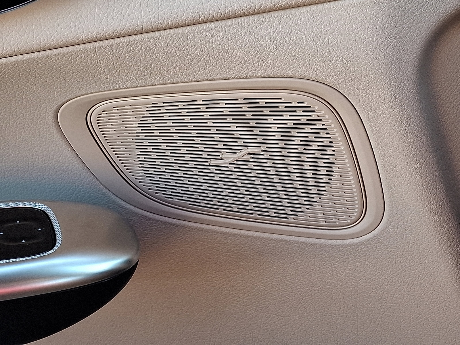 Certified 2026 Mercedes-Benz GLC 300 4MATIC image 26