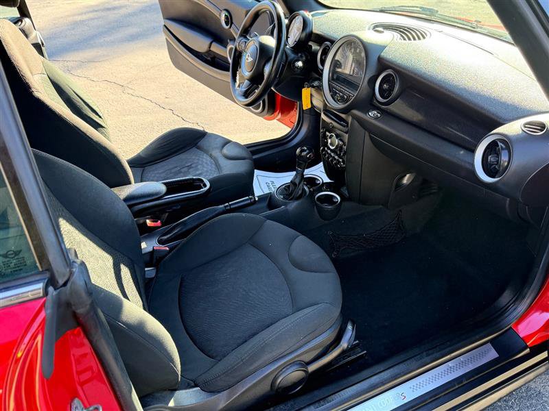 Used 2015 MINI Cooper S image 14