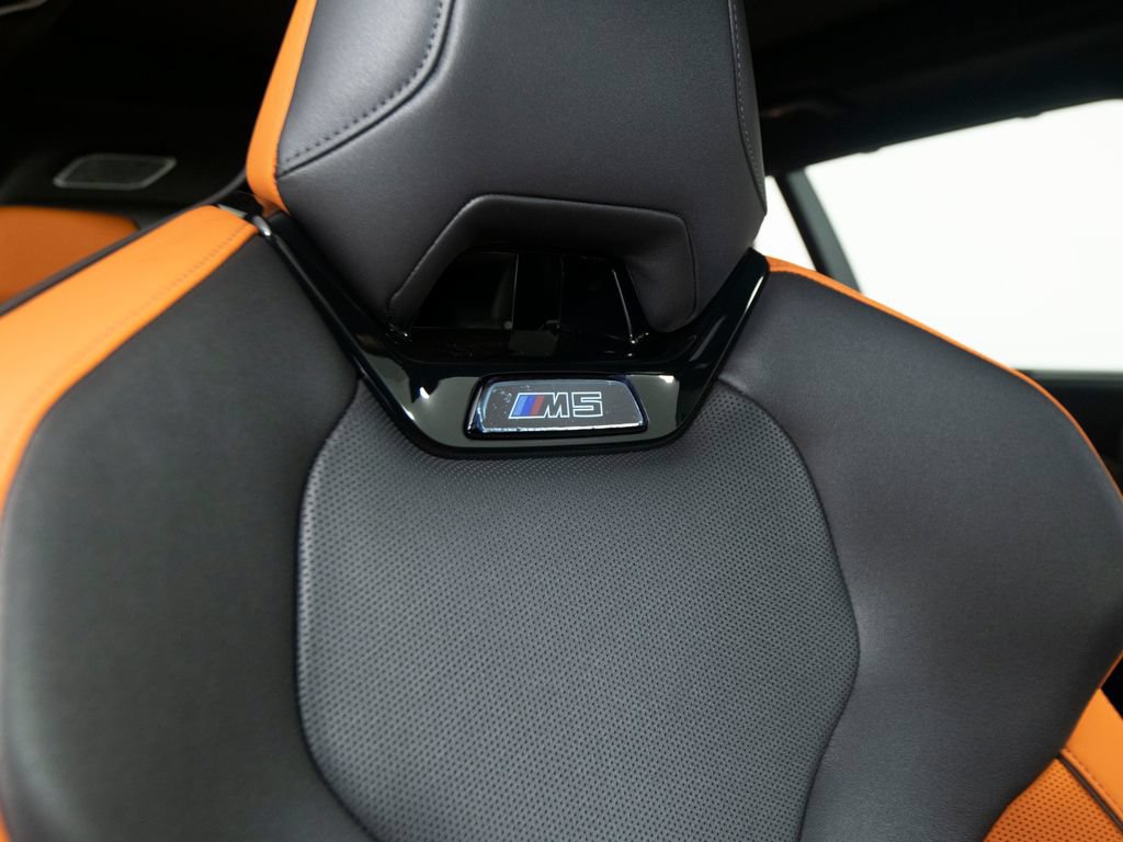 Used 2026 BMW M5 Touring AWD/4WD image 38