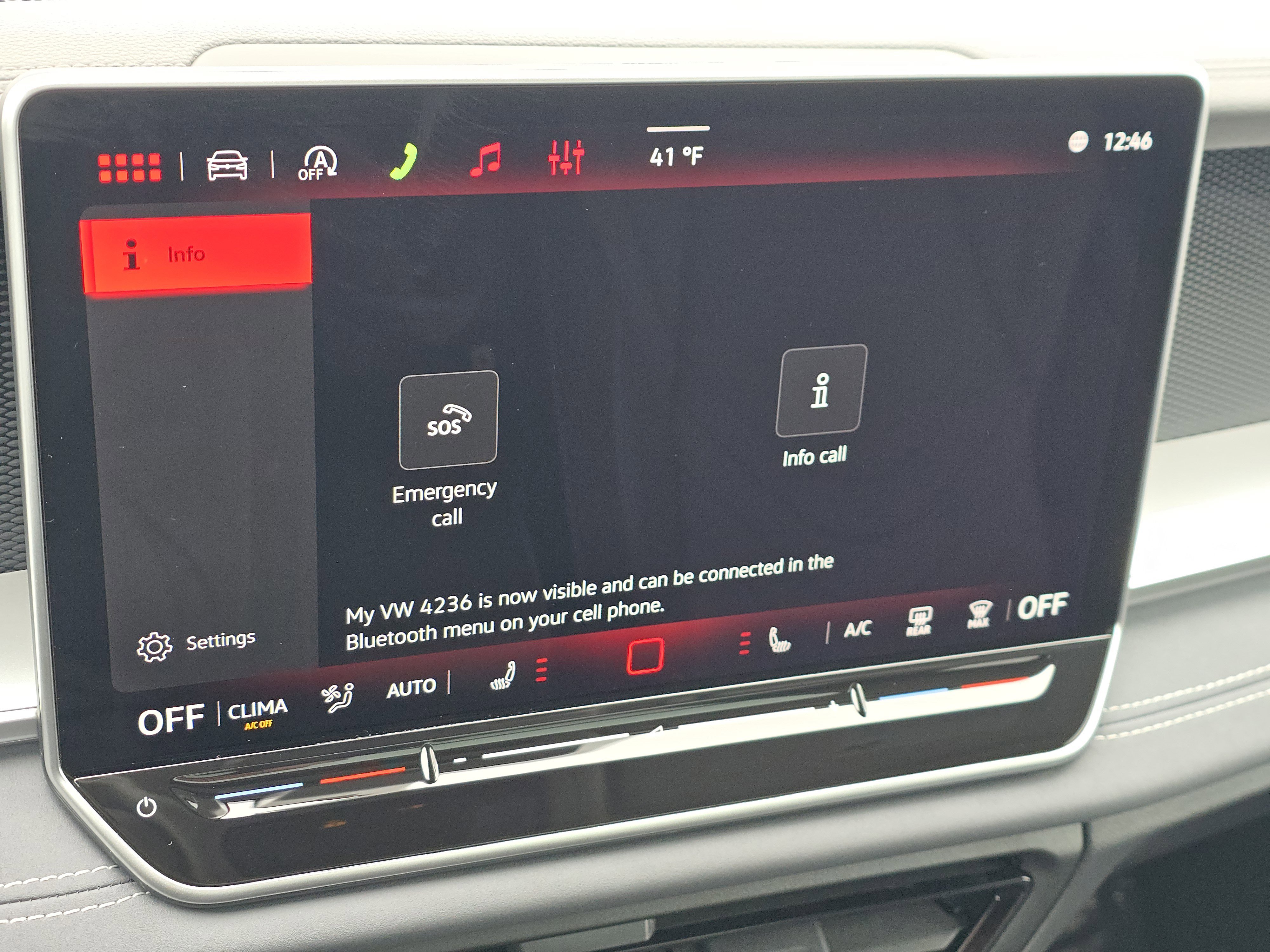 New 2026 Volkswagen Tiguan SE image 12