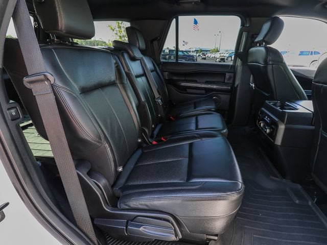 Used 2019 Ford Expedition XLT w/ Equipment Group 202A AWD/4WD image 26