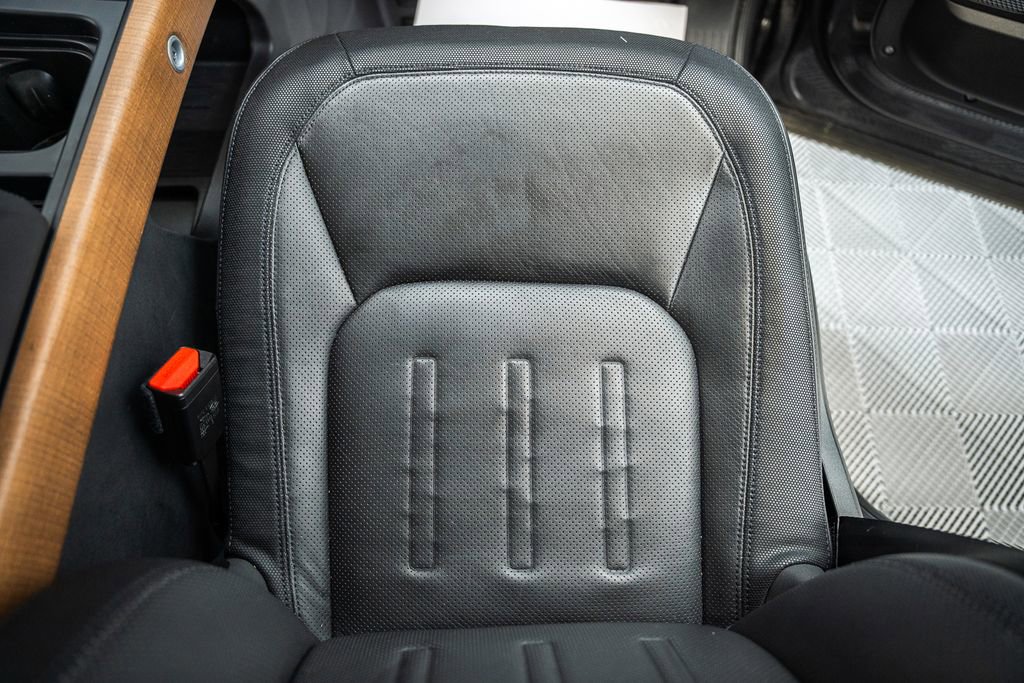 Used 2022 Land Rover Defender 110 X-Dynamic HSE AWD/4WD image 33