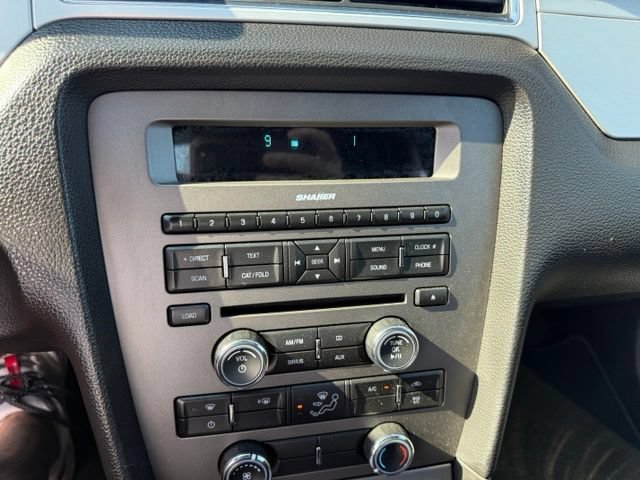Used 2012 Ford Mustang GT Premium w/ Security Pkg RWD image 21