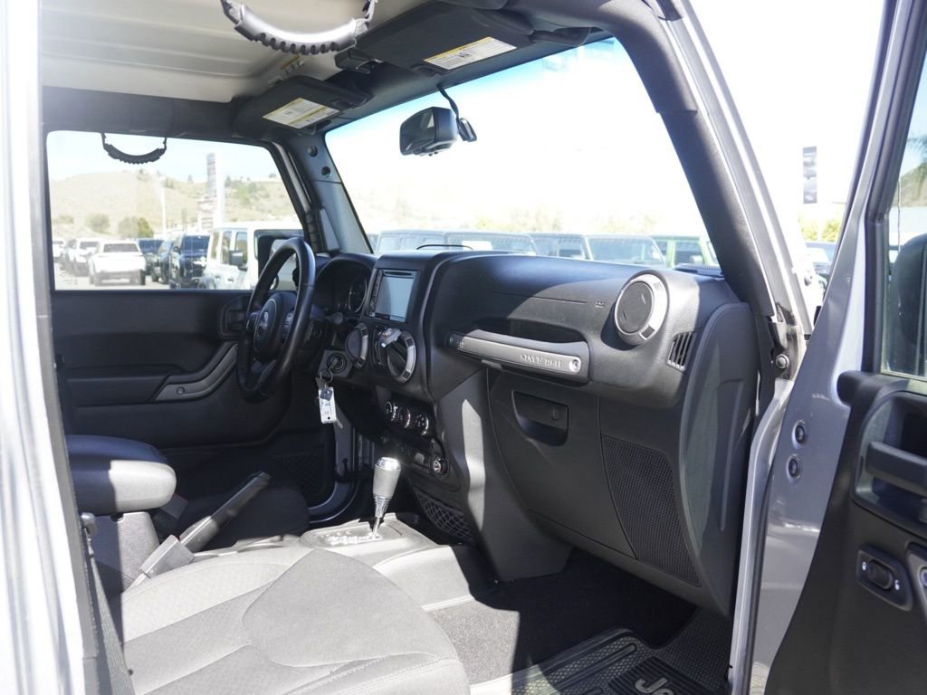 Used 2015 Jeep Wrangler Unlimited Sport w/ Quick Order Package 24S image 21