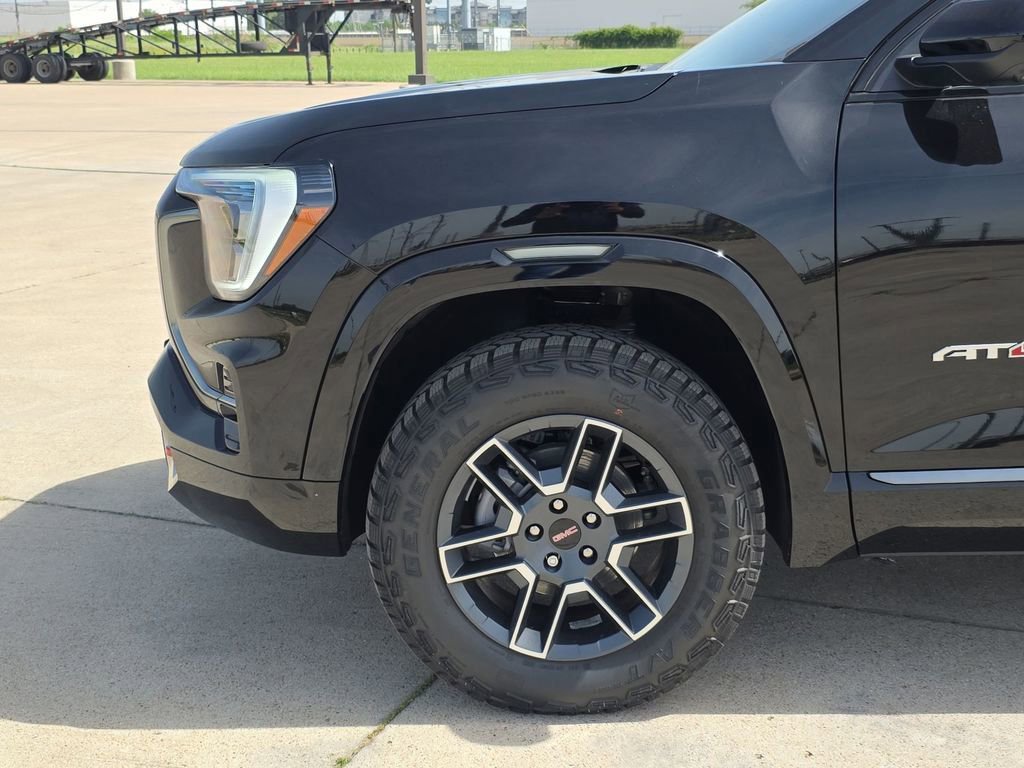 New 2026 GMC Terrain AT4 w/ Convenience Package III image 40