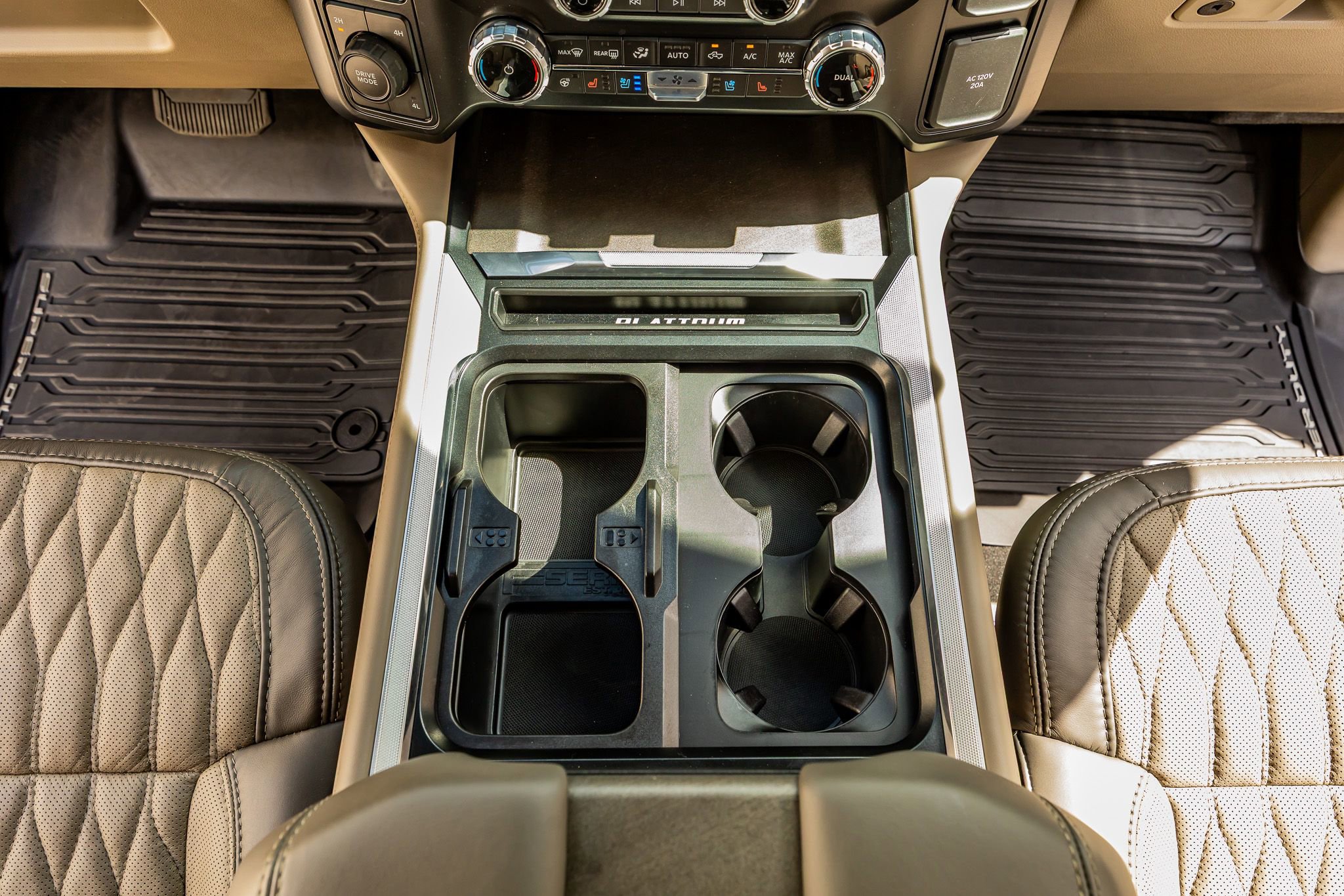 Used 2026 Ford F450 Platinum w/ Platinum Plus Package image 28