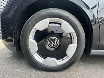 New 2025 Volkswagen ID. Buzz Pro S image 13