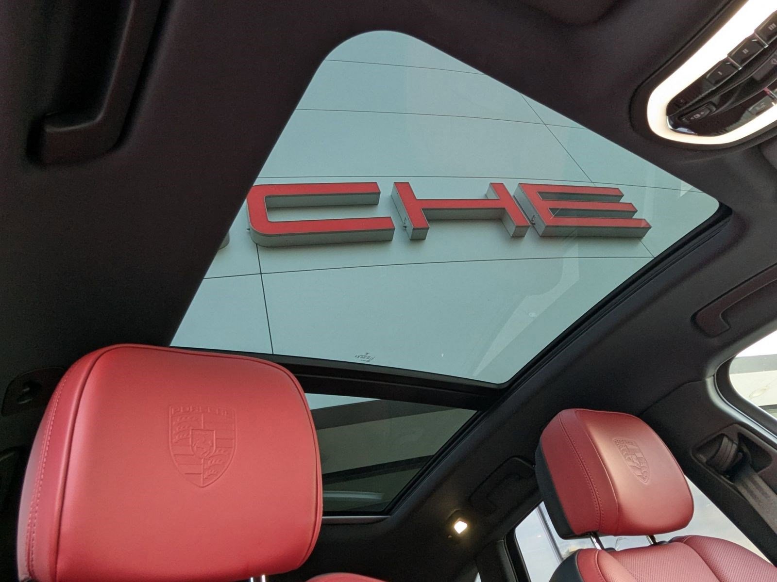 New 2026 Porsche Macan S image 27