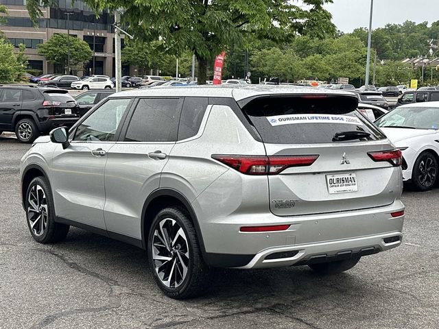 Used 2023 Mitsubishi Outlander SE AWD/4WD image 5