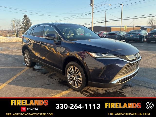 Used 2023 Toyota Venza Limited image 7