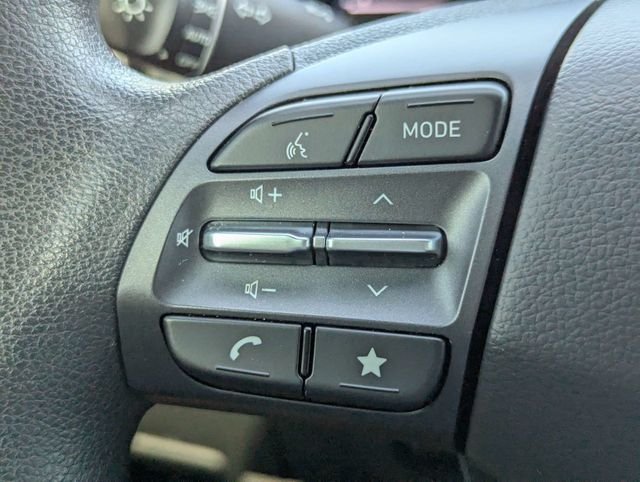 Used 2022 Hyundai Kona SEL FWD image 23