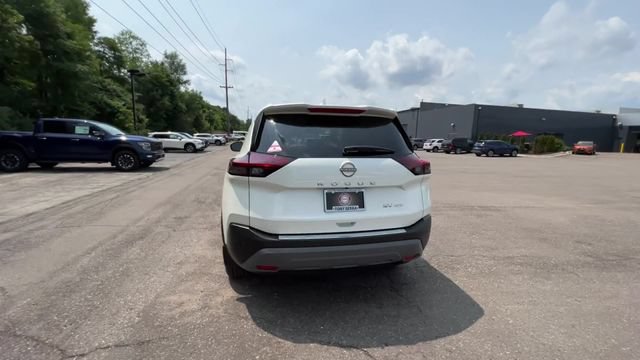 Certified 2023 Nissan Rogue SV w/ SV Premium B Package AWD/4WD image 7