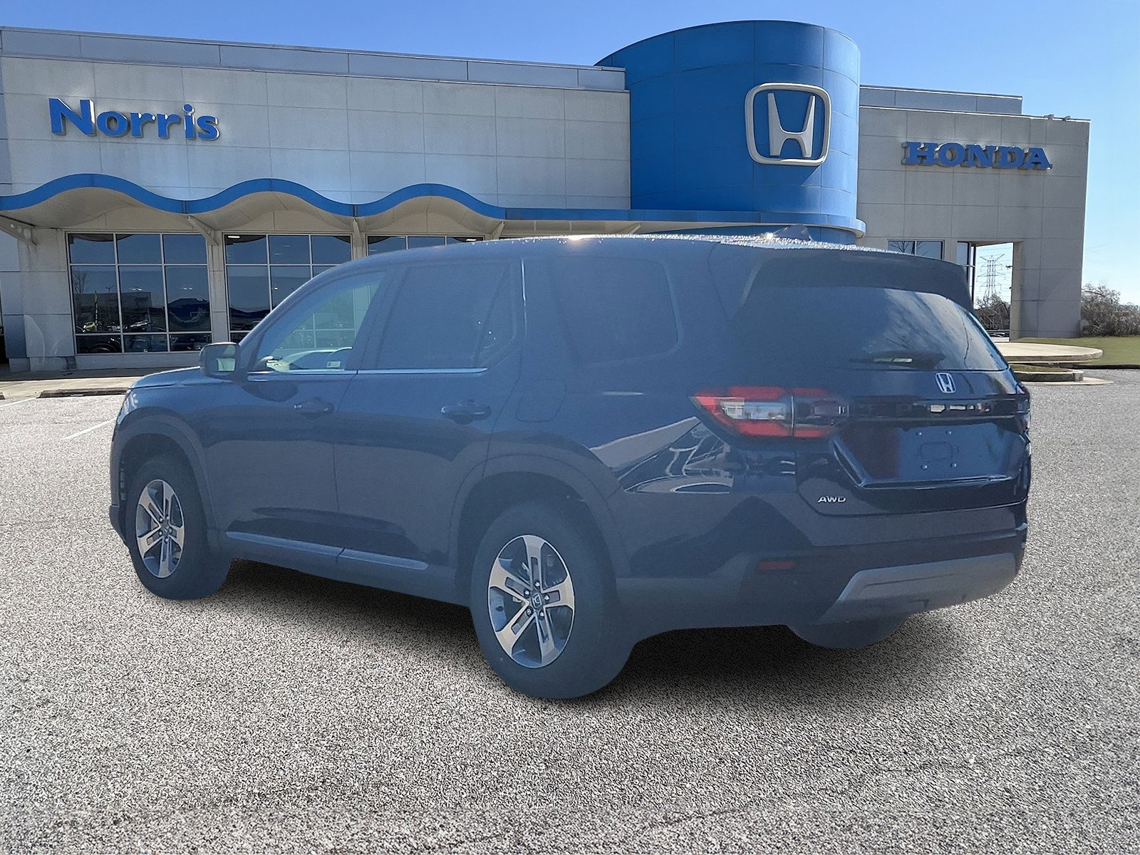New 2025 Honda Pilot EX-L image 3