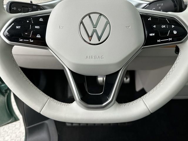 Used 2025 Volkswagen ID. Buzz 1st Edition AWD/4WD image 16