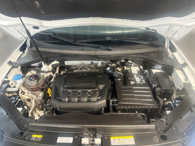 Certified 2024 Volkswagen Tiguan SE R-Line AWD/4WD image 19