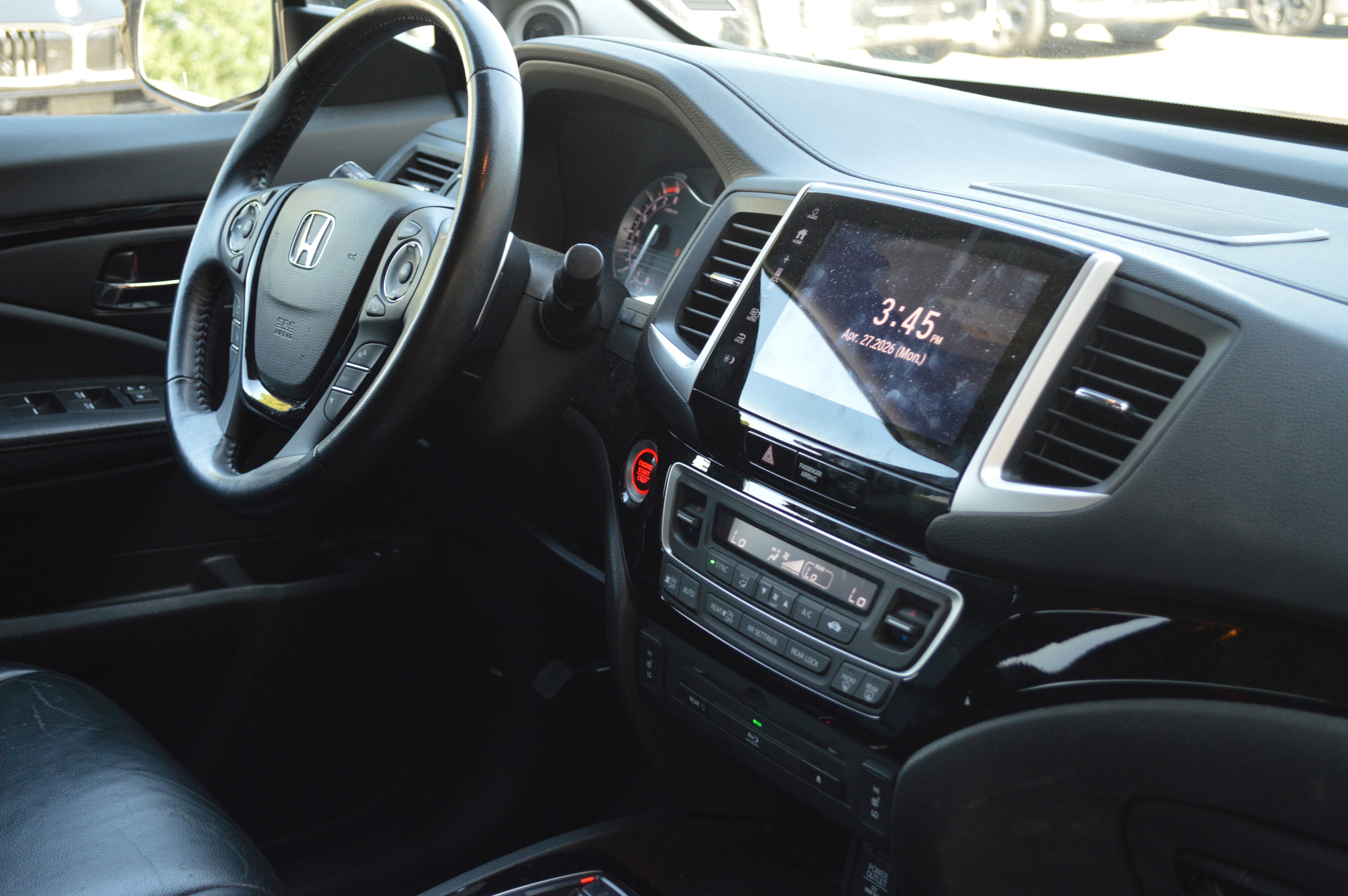 Used 2017 Honda Pilot Touring image 39