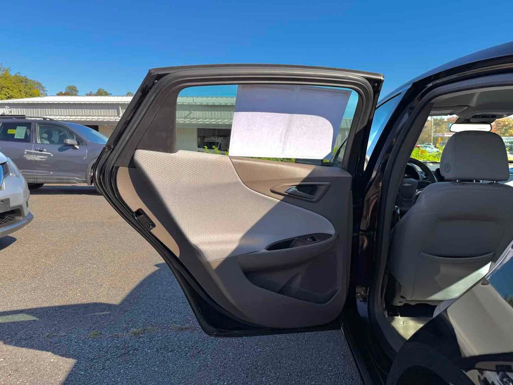 Used 2020 Chevrolet Malibu LT image 16