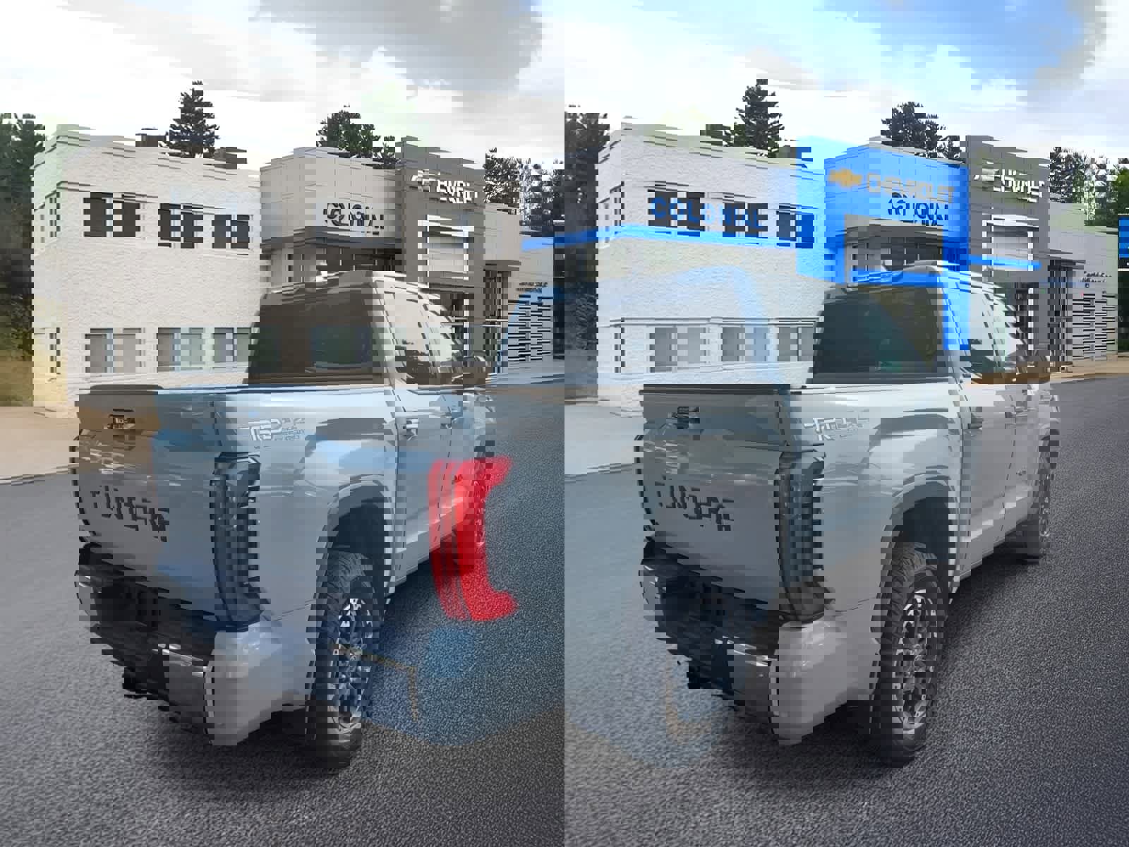 Used 2025 Toyota Tundra SR5 w/ TRD Off-Road Premium Package image 4