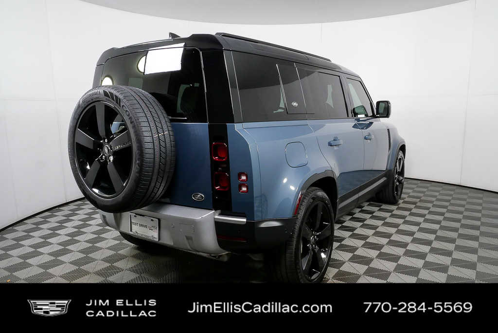 Used 2023 Land Rover Defender 110 SE AWD/4WD image 3