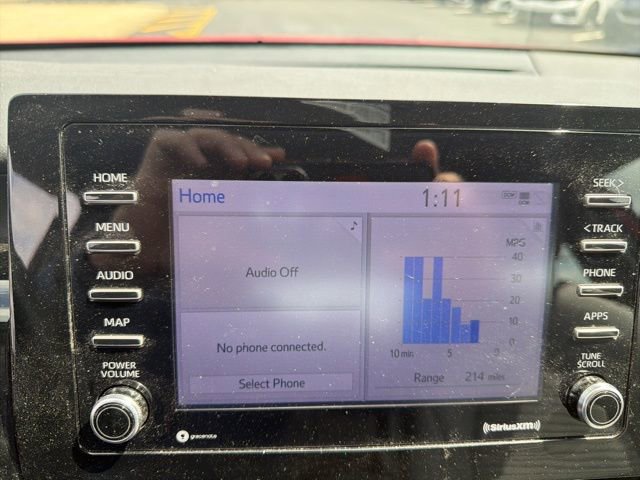 Used 2021 Toyota Camry SE w/ Cold Weather Package image 16