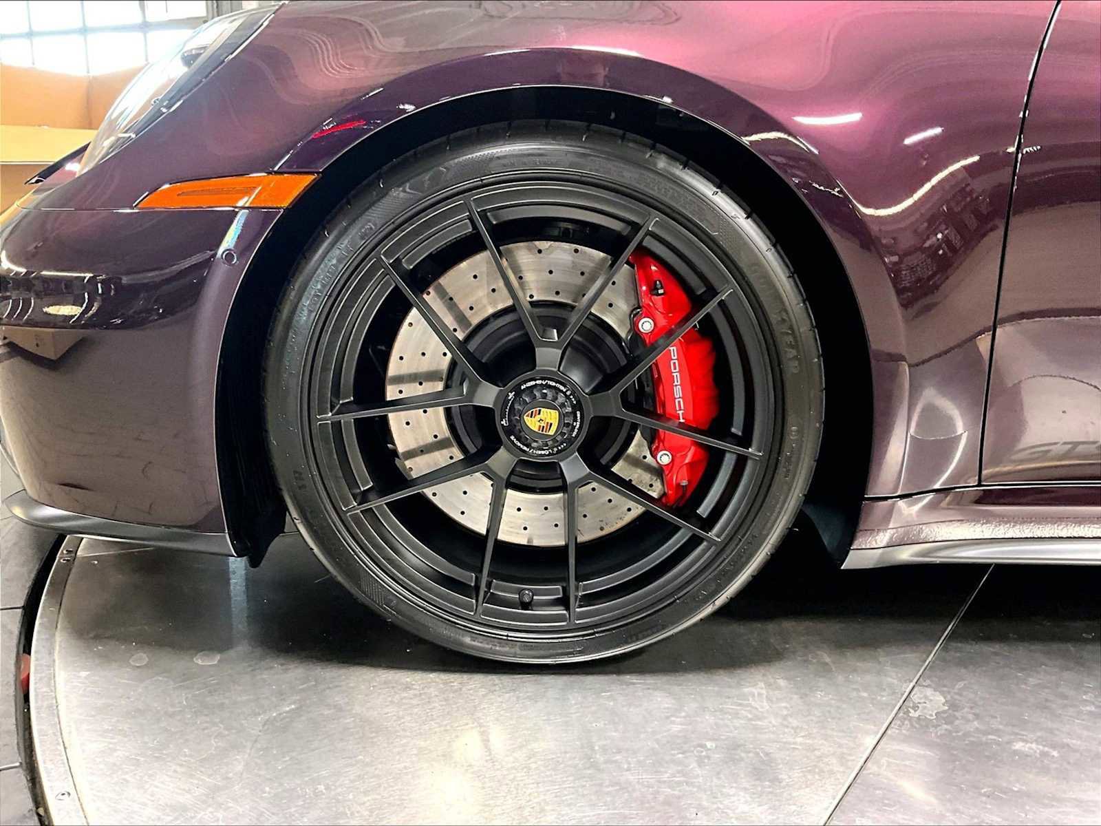 Used 2026 Porsche 911 Carrera GTS image 13