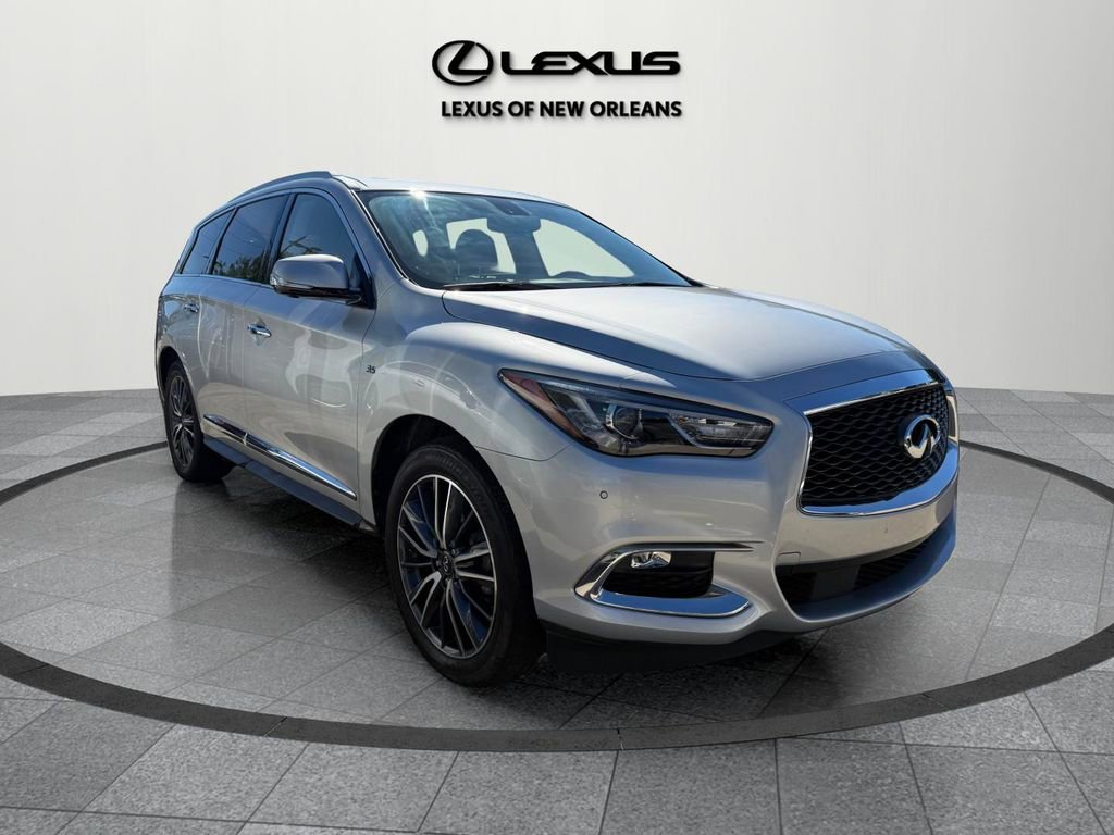 Used 2017 INFINITI QX60 FWD w/ Premium Plus Package