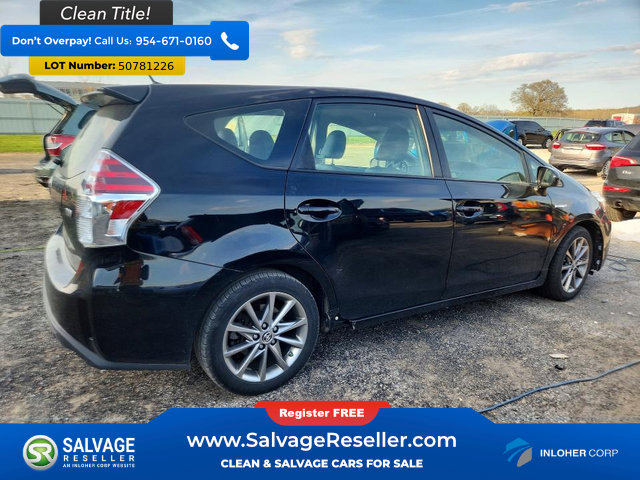 Used 2015 Toyota Prius V Five FWD image 4