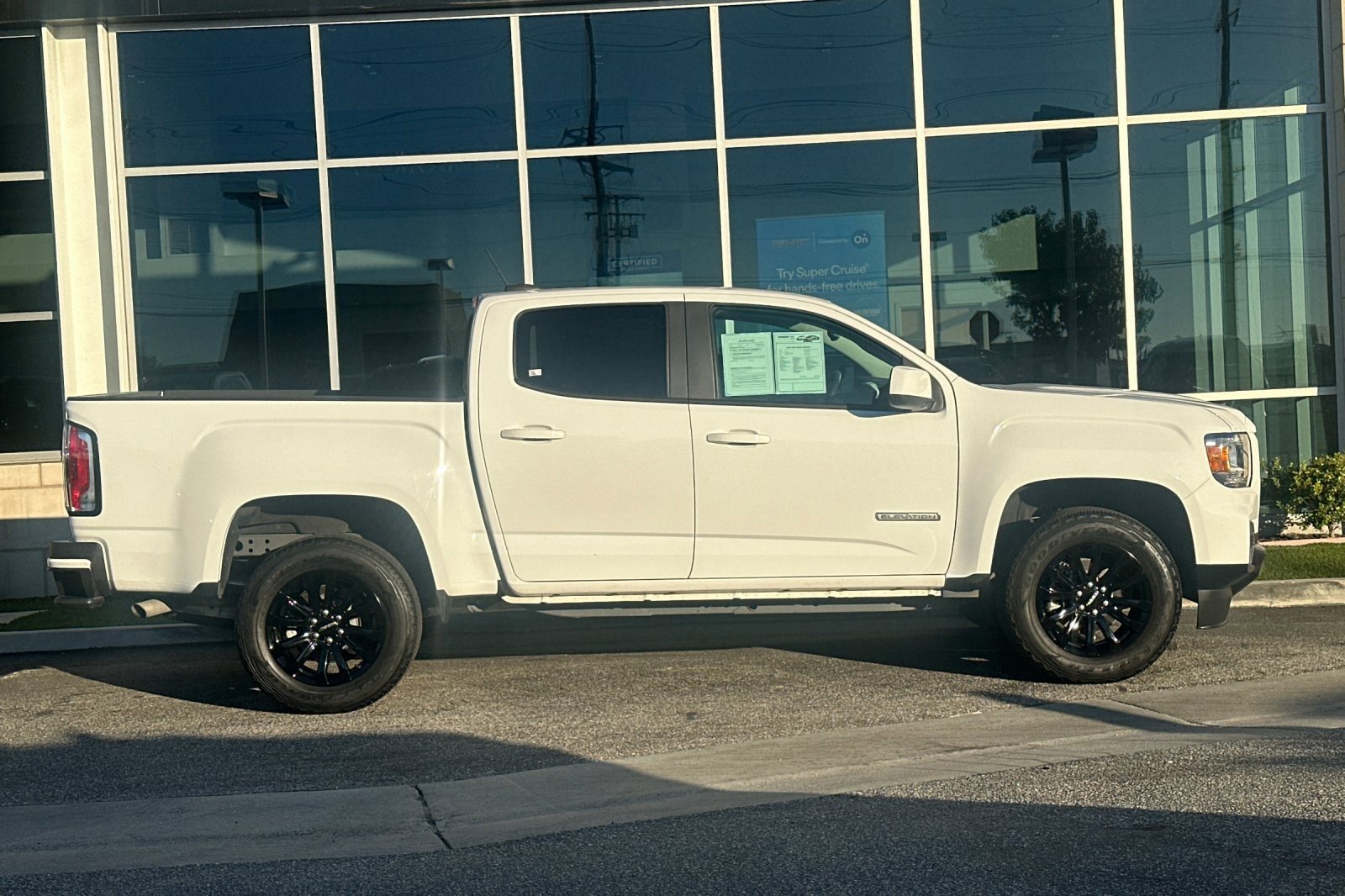 Used 2022 GMC Canyon Elevation w/ Trailering Package image 3