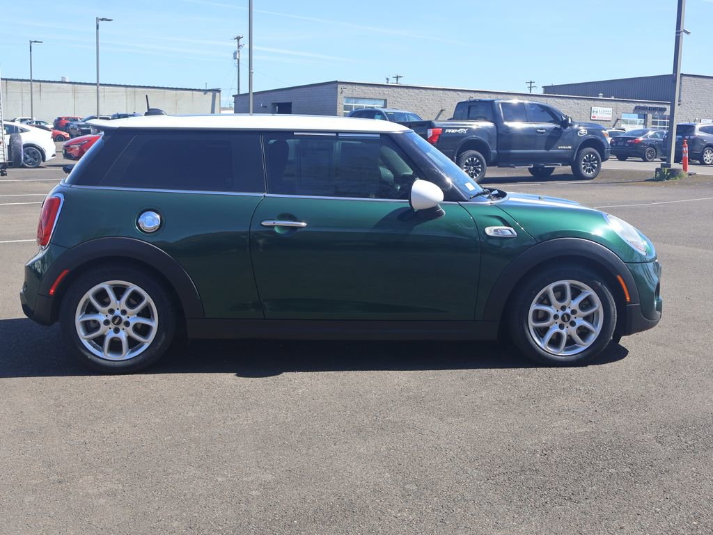 Used 2017 MINI Cooper S FWD image 8