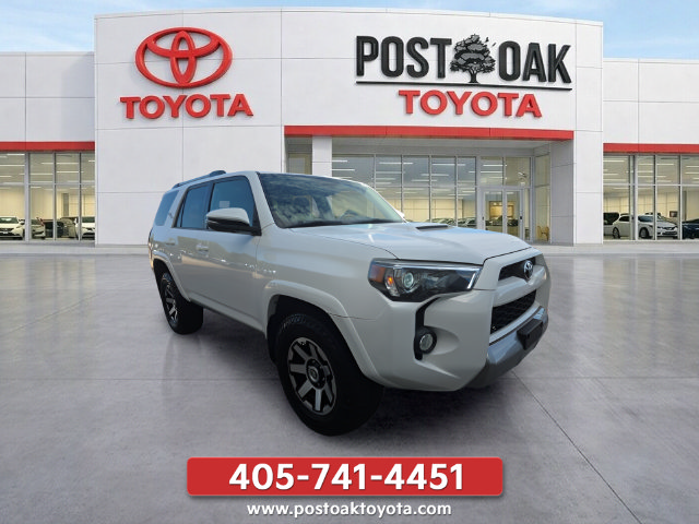 Used 2017 Toyota 4Runner TRD Off-Road Premium AWD/4WD image 10