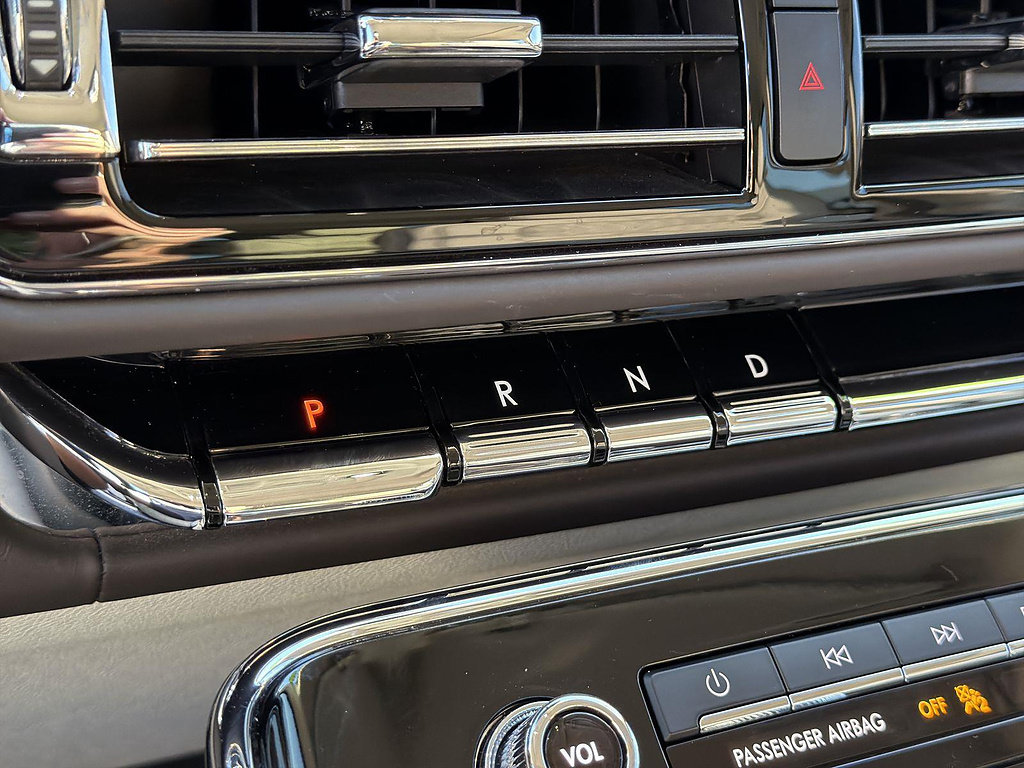 Used 2023 Lincoln Navigator L Black Label AWD/4WD image 15