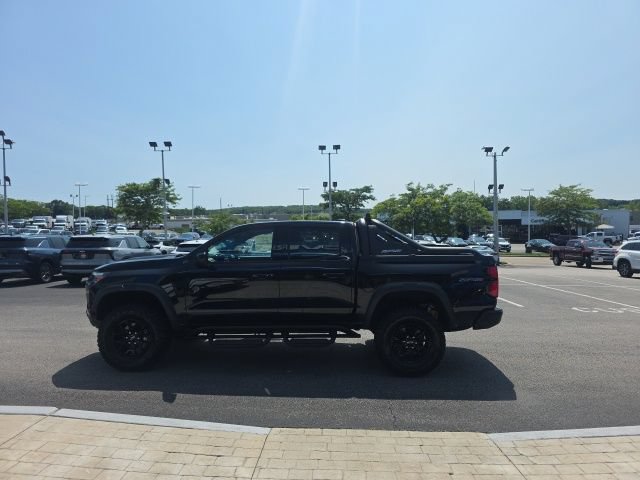 New 2026 Chevrolet Colorado ZR2 w/ Midnight Edition AWD/4WD image 5