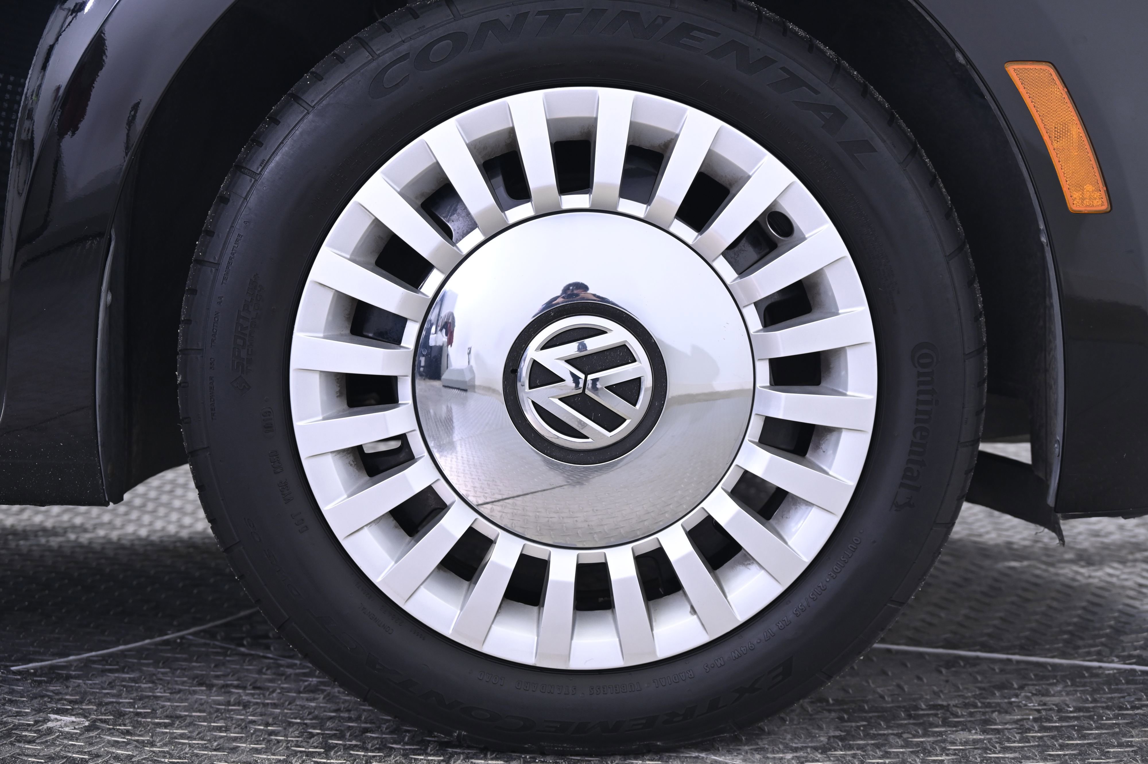 Used 2015 Volkswagen Beetle 1.8T image 17