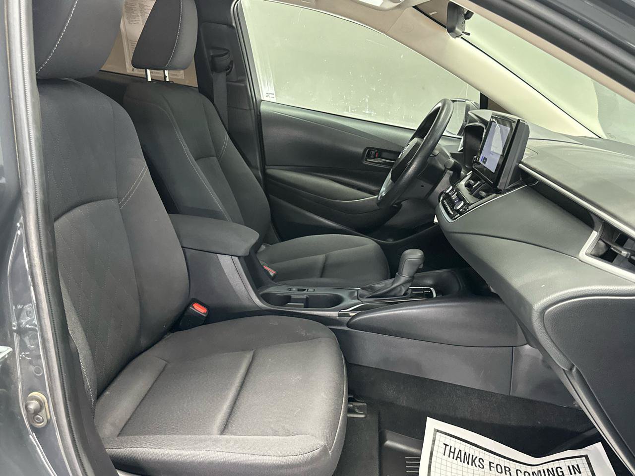 Used 2025 Toyota Corolla LE FWD image 11