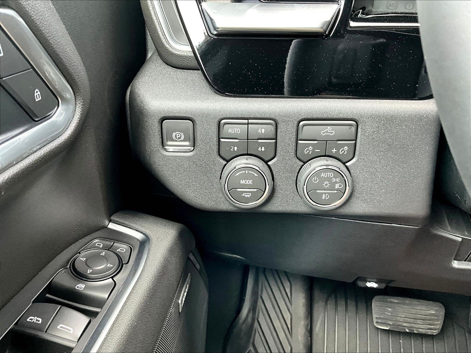 New 2026 Chevrolet Silverado 1500 RST w/ Convenience Package II AWD/4WD image 25