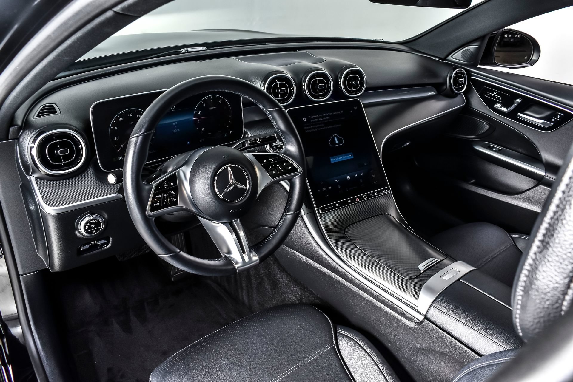 Used 2024 Mercedes-Benz C 300 4MATIC Sedan w/ Advanced USB Package image 17