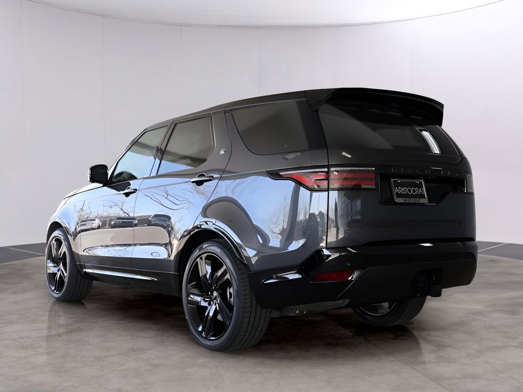 New 2025 Land Rover Discovery Dynamic SE image 5