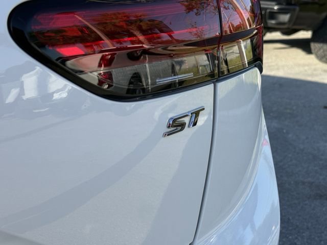 Used 2022 Buick Envision Preferred FWD image 12