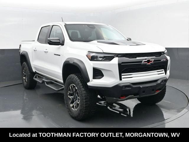 Used 2023 Chevrolet Colorado ZR2 AWD/4WD image 3