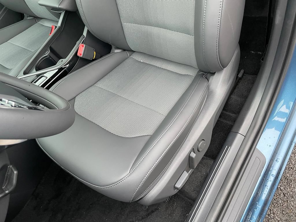 New 2026 Kia Niro EX FWD image 24