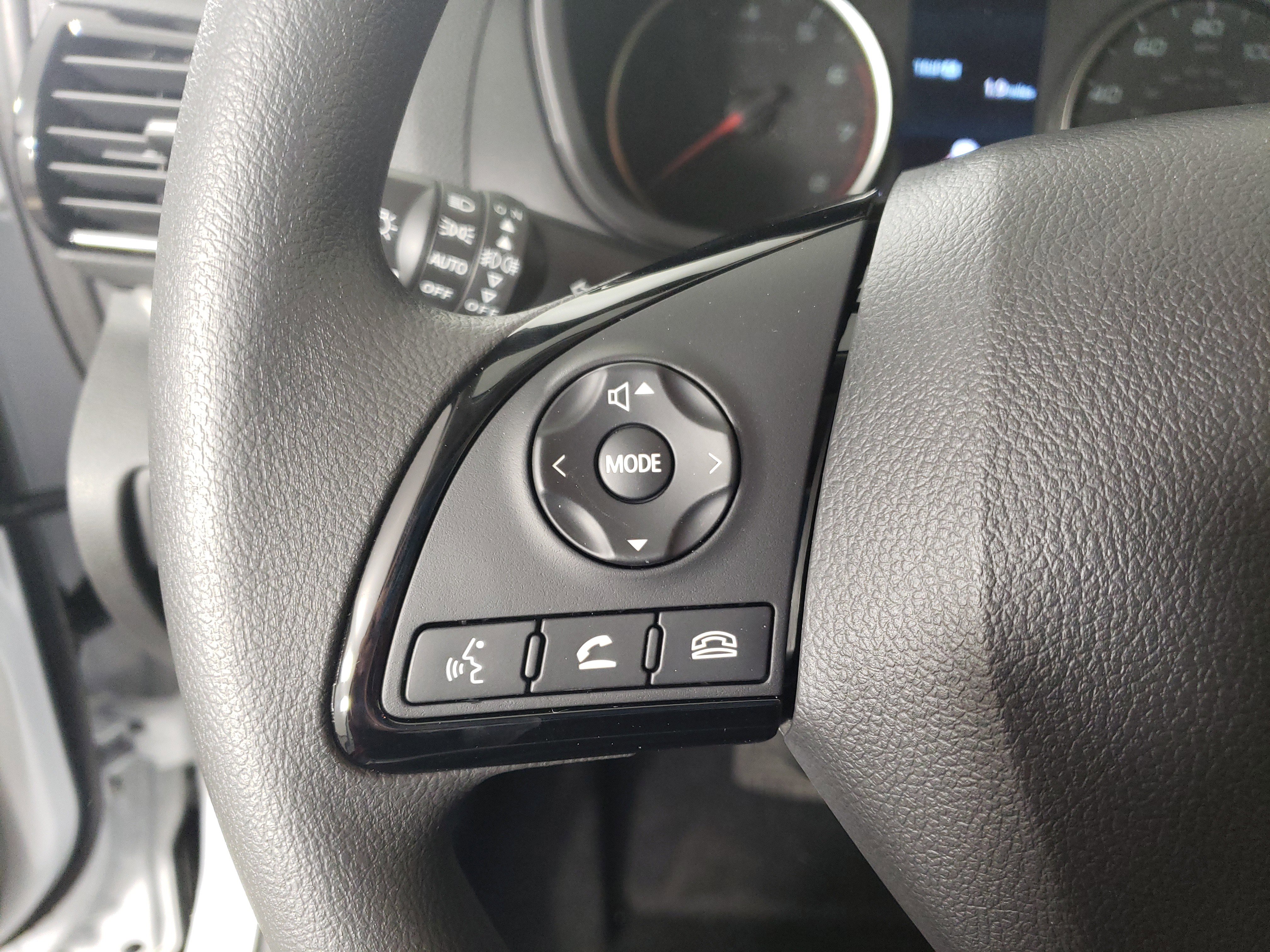 New 2026 Mitsubishi Eclipse Cross LE image 16